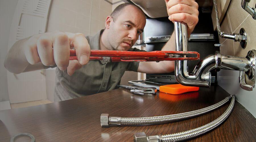Professional Leak Detection in Farmland, IN